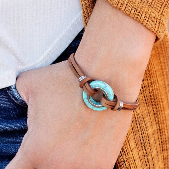 Paparazzi Fashion Fix 4pc Set - Simply Santa Fe 💙 Turquoise and Silver - Picture 9 of 10